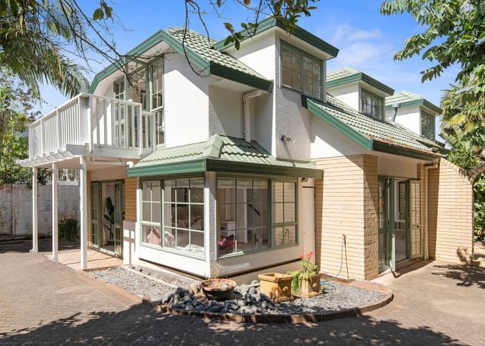  at 58 Seabreeze Road, Narrow Neck, Auckland