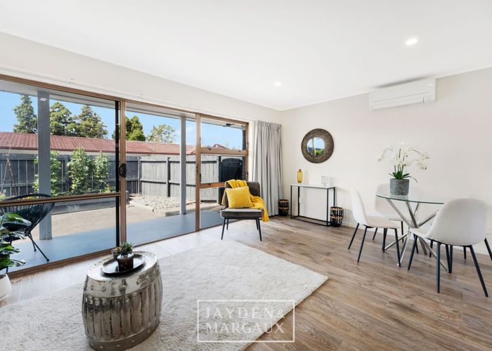  at 2/166 Panama Road, Mount Wellington, Auckland