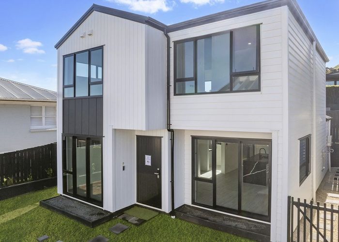  at 5/6 Pikitea Road, Mangere Bridge, Manukau City, Auckland