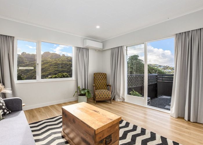  at 40 Gordon Road, Plimmerton, Porirua