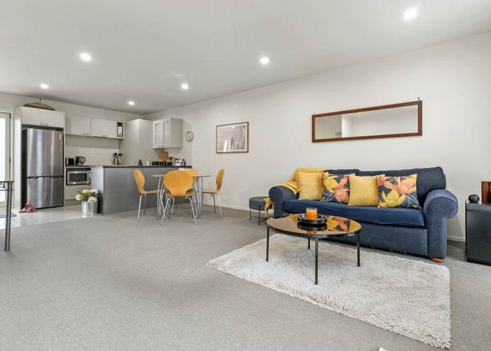  at 32/2 Cawley Street, Ellerslie, Auckland