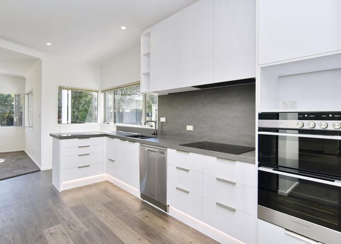  at 3 Glastonbury Drive, Burwood, Christchurch