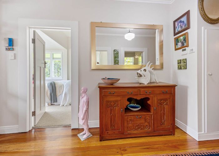  at 6 Bank Street, Mount Eden, Auckland City, Auckland