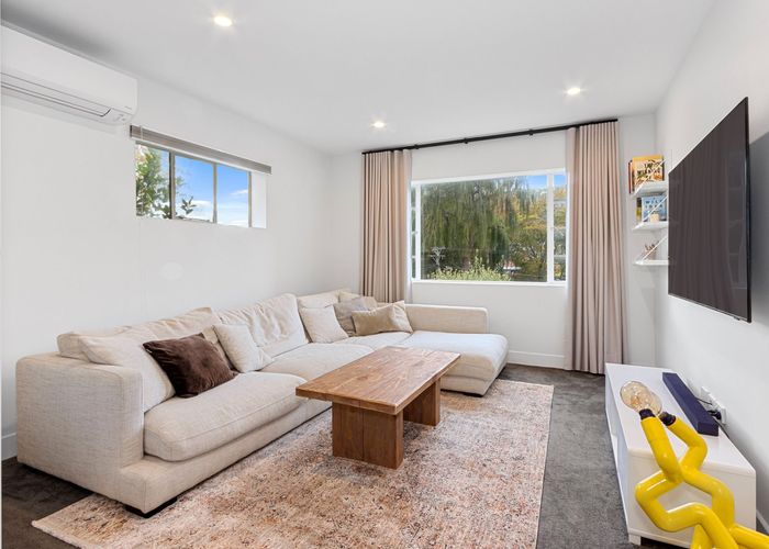  at 71A Eastern Terrace, Beckenham, Christchurch City, Canterbury