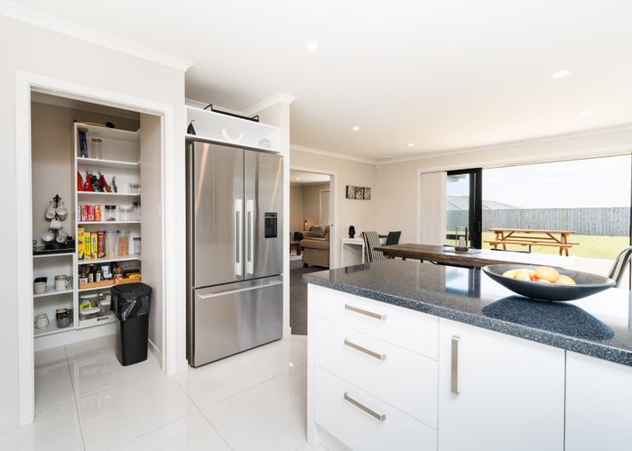  at 11 Atlantic Drive, Fitzherbert, Palmerston North, Manawatu / Whanganui