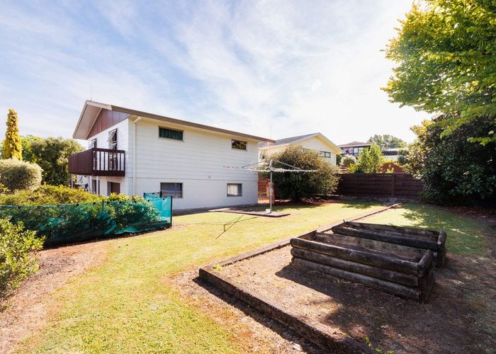  at 3 Rangeview Place, Feilding, Feilding