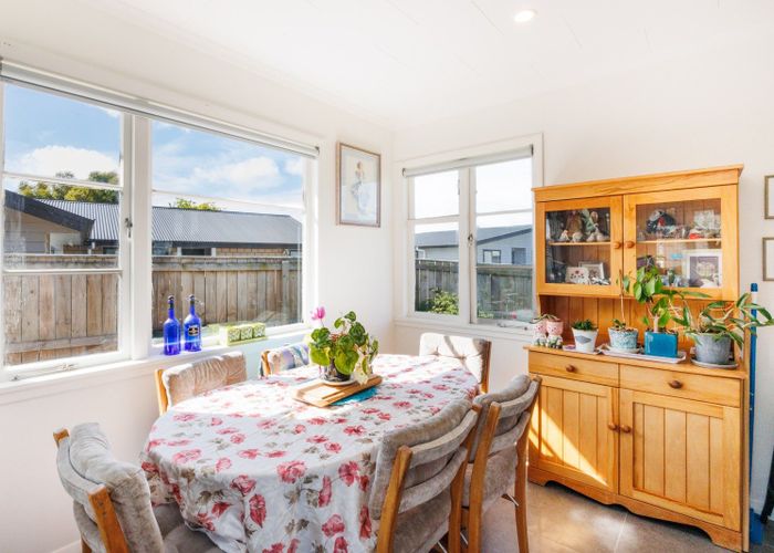  at 24 Leeds Street, Milson, Palmerston North