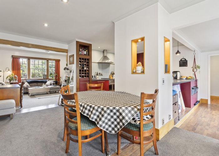  at 2 Hillcrest Road, Palmerston North