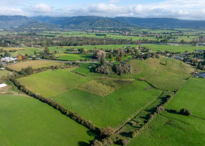  at 1982 Takaka Valley Highway, Takaka, Tasman, Nelson / Tasman