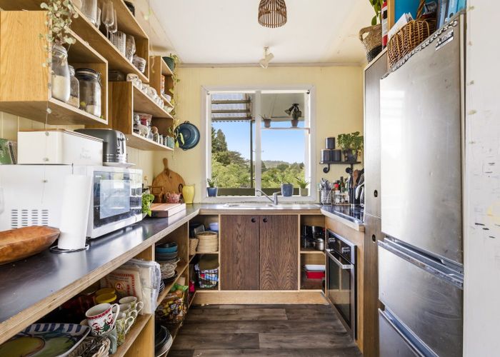  at 8 Mohio Road, Kakahi