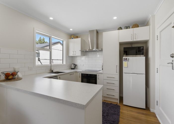  at 4 Kowhai Street, Otaki Beach, Kapiti Coast, Wellington