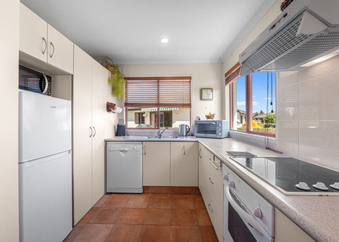  at 2/8 Cheyne Road, Pyes Pa, Tauranga, Bay Of Plenty