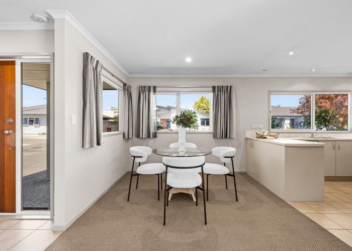  at 1111C Karamu Road North, Mayfair, Hastings