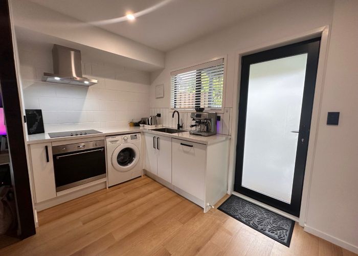  at 2/9 Sherborne Street, St Albans, Christchurch