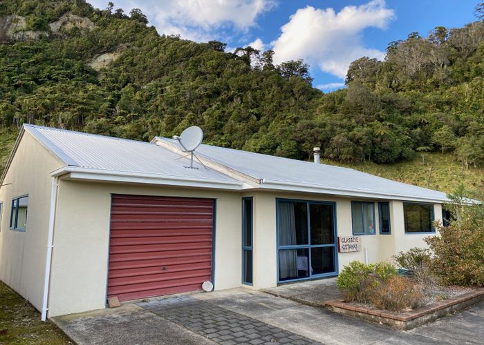  at 2 Horncastle Crescent, Karamea, Buller, West Coast