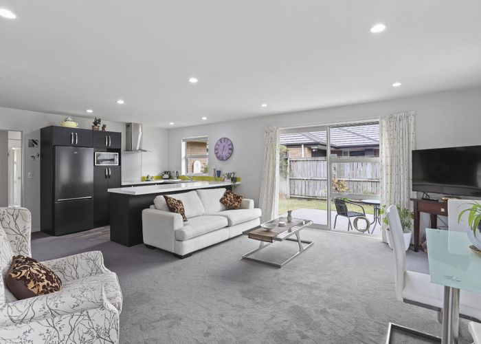  at 2/8 Ensors Road, Opawa, Christchurch City, Canterbury