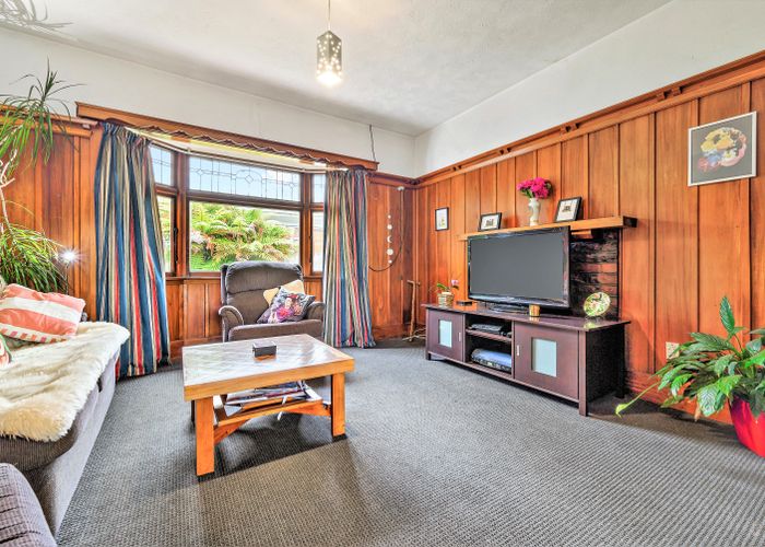  at 18 Milton Street, Somerfield, Christchurch
