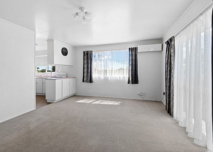  at 73 Tuhikaramea Road, Dinsdale, Hamilton, Waikato