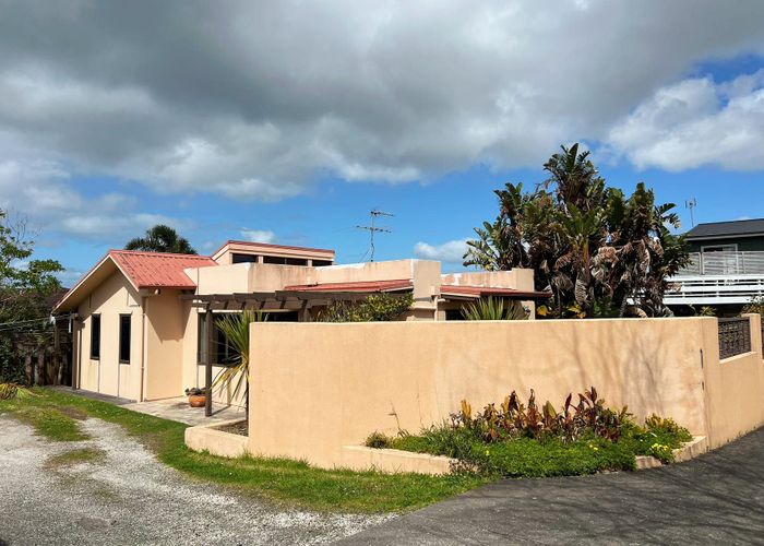  at 1004 Beach Road, Torbay, Auckland