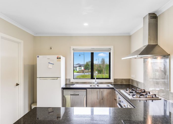  at 14 Patatee Terrace, Baverstock, Hamilton, Waikato