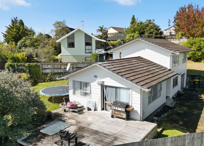  at 27 Tattersfield Place, Dinsdale, Hamilton