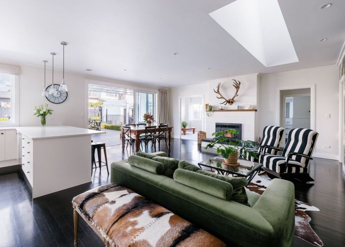  at 4 Naylor Street, Hamilton East, Hamilton