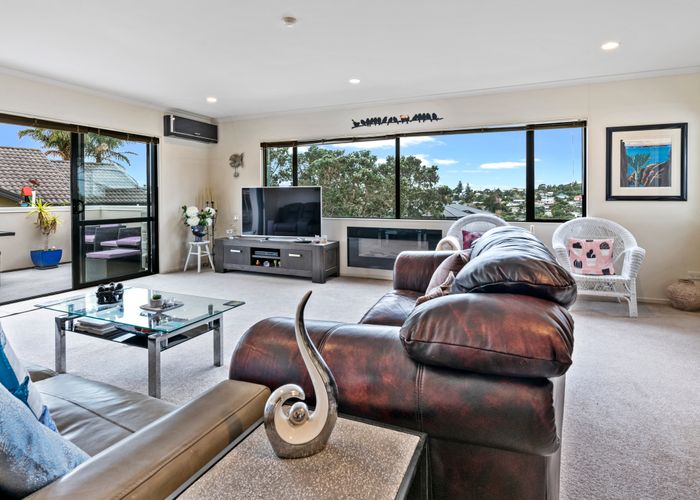  at 19 Rivervale Grove, Stanmore Bay, Whangaparaoa