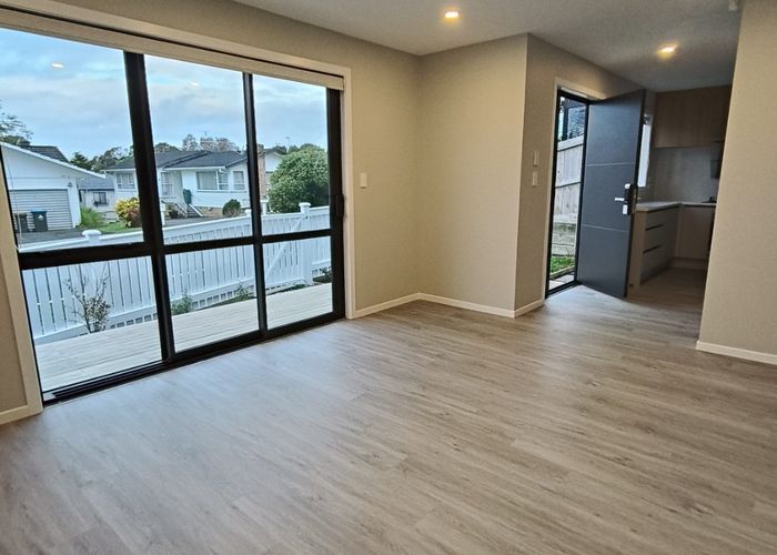  at 13E Windermere cres, Blockhouse Bay, Auckland City, Auckland