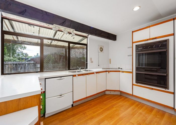  at 27 Greenvalley Rise, Glenfield, North Shore City, Auckland