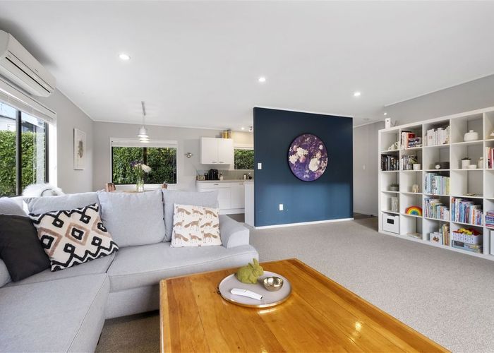  at 2/28 Rodney Street, Howick, Manukau City, Auckland