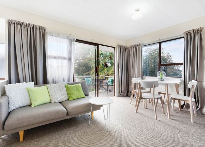  at 1/27 Butterworth Drive, Glendene, Auckland