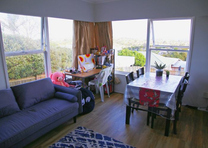  at 2/6 Stanley Road, Glenfield, North Shore City, Auckland