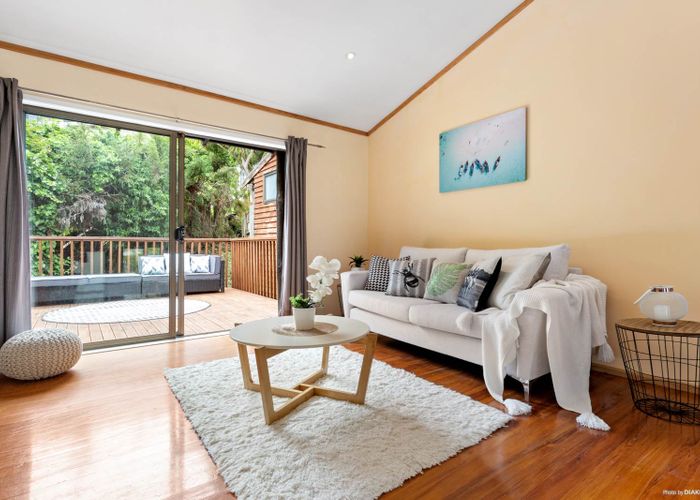  at 1/17 Sandown Road, Rothesay Bay, Auckland
