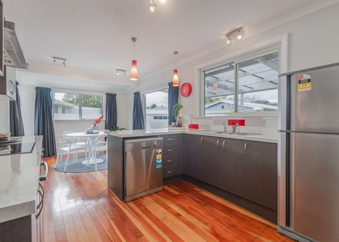  at 10 Ilford Place, Awapuni, Palmerston North