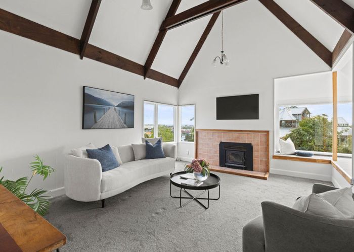  at 20 Shakespeare Road, Bastia Hill, Whanganui, Manawatu / Whanganui