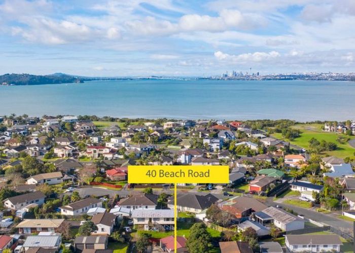  at 40 Beach Road, Te Atatu Peninsula, Auckland