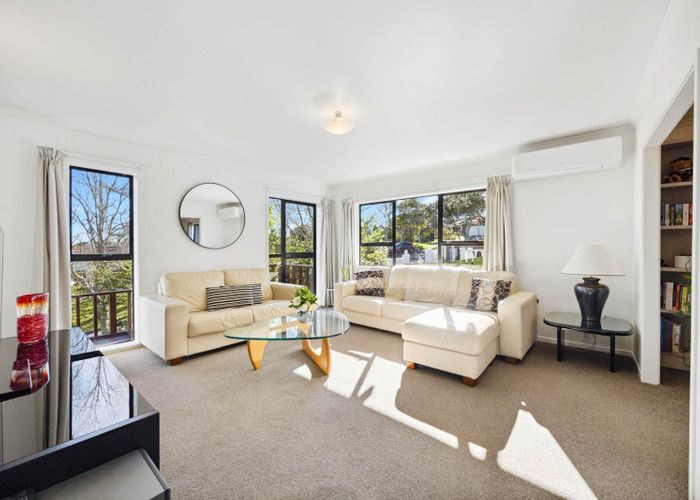  at 1 Peart View, Meadowbank, Auckland City, Auckland