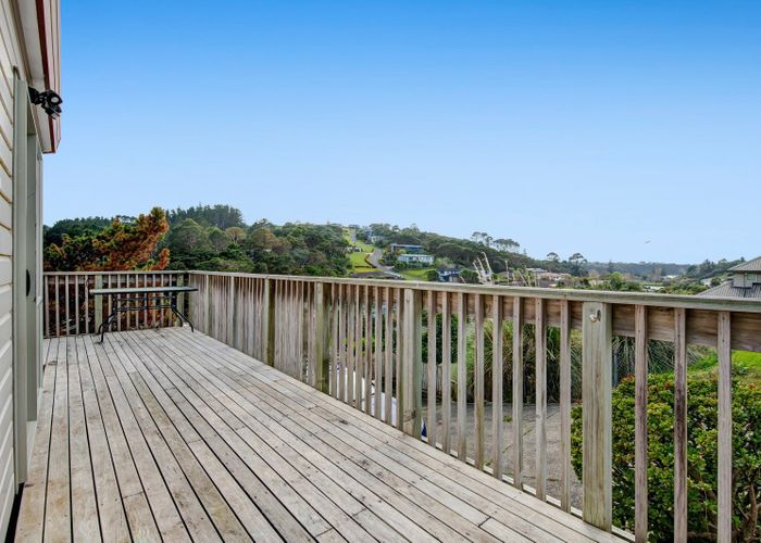  at 2/26 Kestrel Heights, Arkles Bay, Whangaparāoa