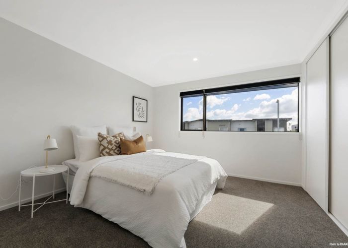  at 8 Walter Merton Road, Hobsonville, Waitakere City, Auckland