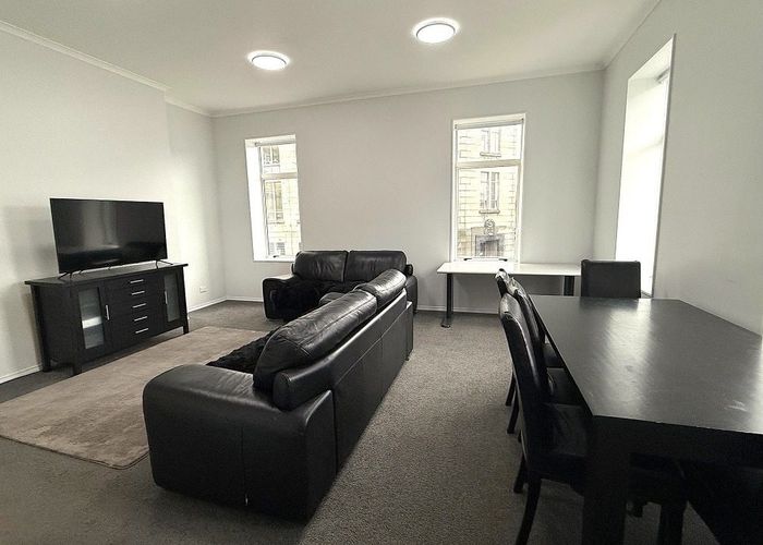  at 5 Liverpool Street, Hamilton Central, Hamilton