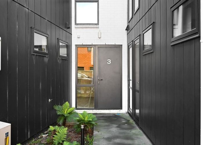  at 1/3 Dowding Street, Melville, Hamilton, Waikato