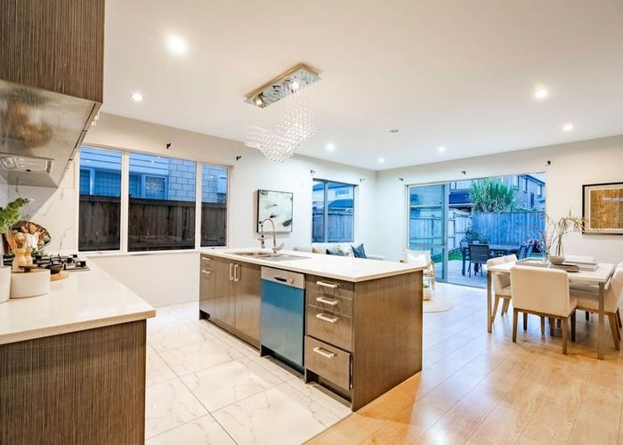  at 22 Ballindrait Dr, Flat Bush, Manukau City, Auckland