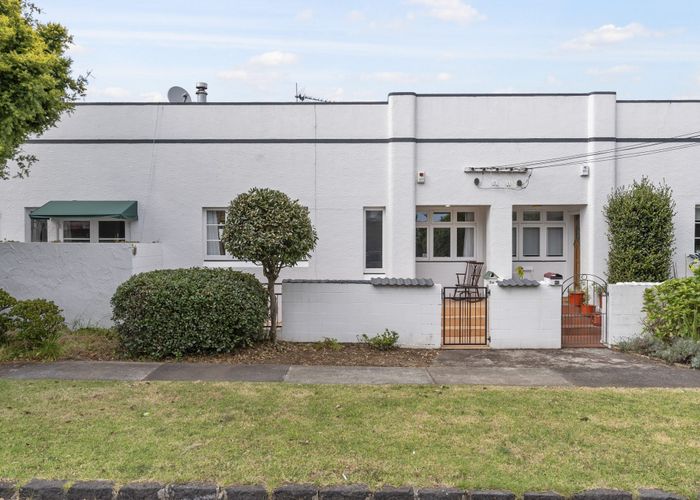  at 2B Foch Avenue, Mount Roskill, Auckland