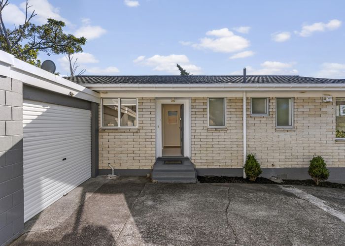 at 2/15 Sherie Place, Howick, Manukau City, Auckland