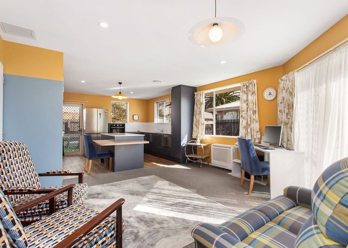  at 15 Charlotte Lane, Woolston, Christchurch