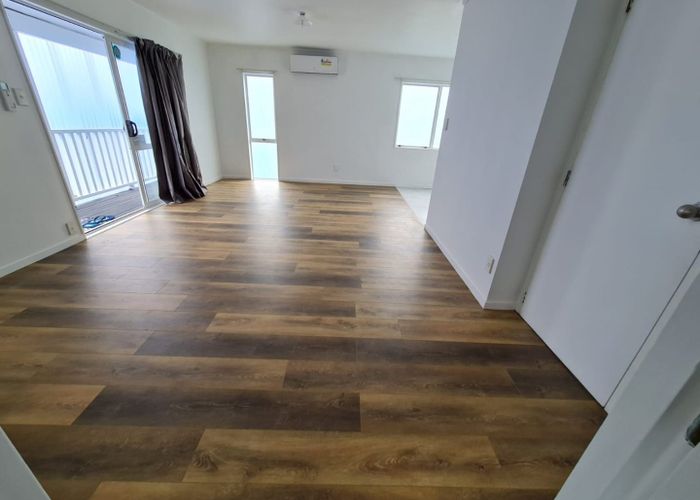  at 1/11 Rerewai Place,, Kelston, Waitakere City, Auckland