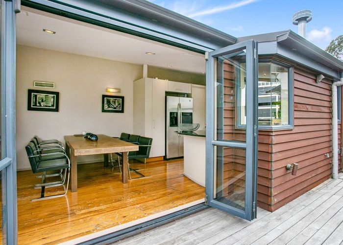  at 24 St Georges Bay Road, Parnell, Auckland