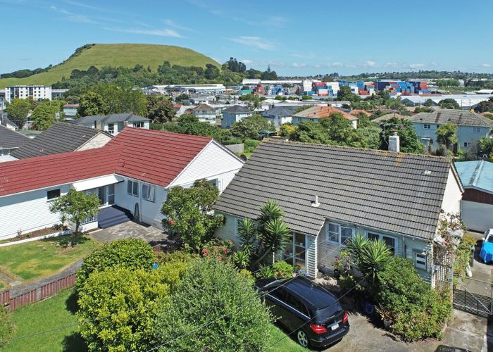 For sale 15 Court Crescent, Panmure, Auckland City, Auckland homes.co.nz