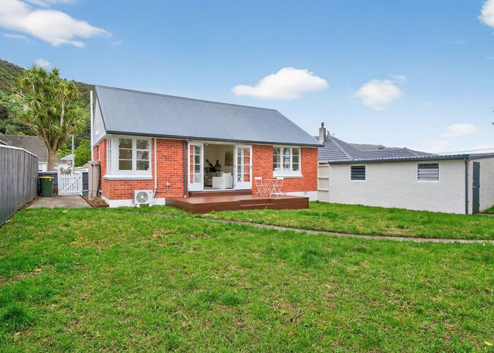  at 27 Prouse Crescent, Naenae, Lower Hutt, Wellington