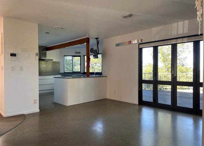  at 39 Upper Harbour Drive, Greenhithe, North Shore City, Auckland